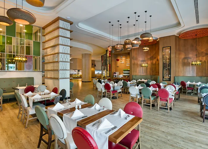 Titanic Deluxe Lara Hotel Antalya